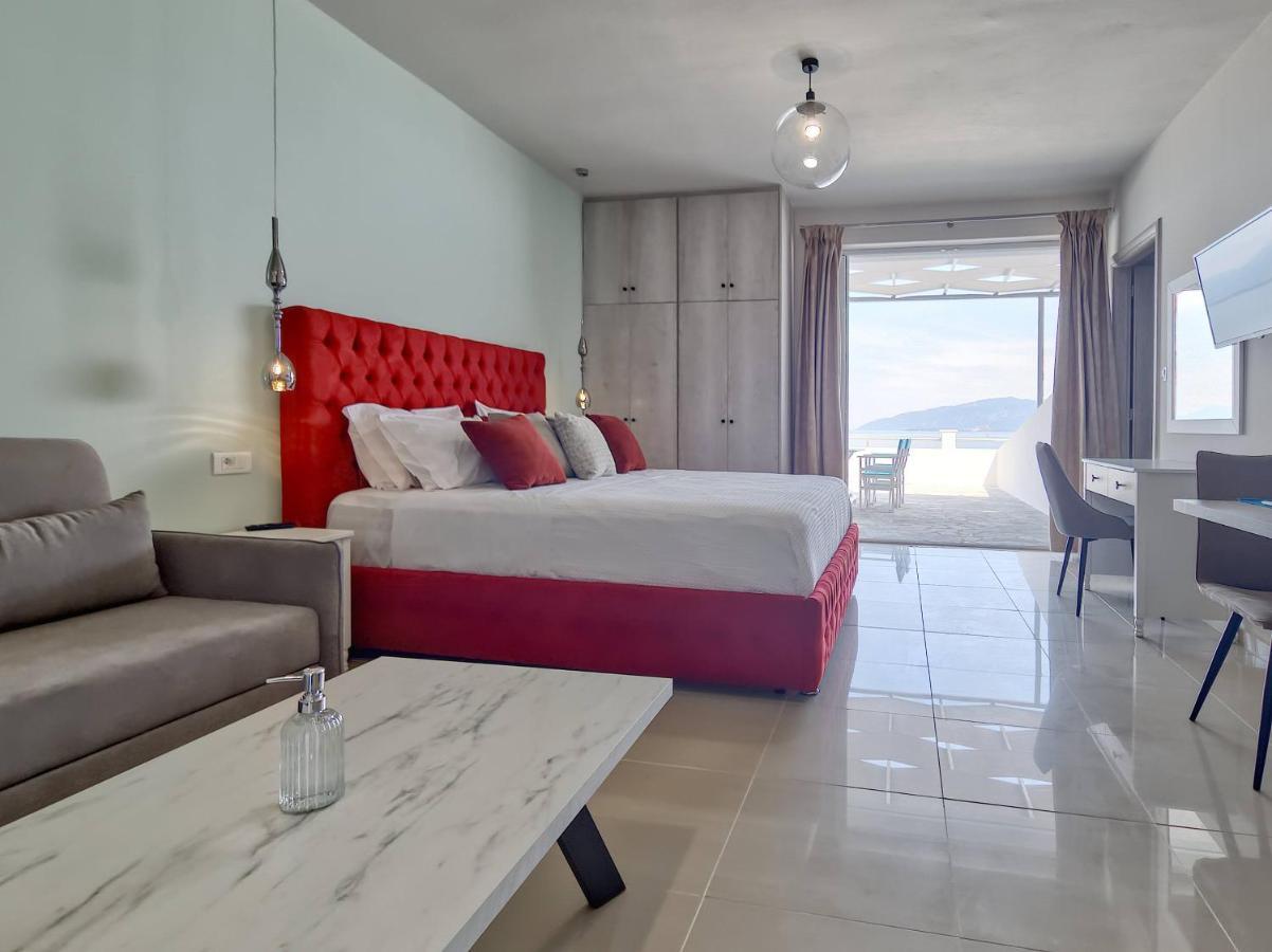 Epipleon Luxury Suites -102- Δωμάτιο 45Τμ Με Βεράντα 35Τμ Μπροστά Στη Θάλασσα 나프팍토스 외부 사진