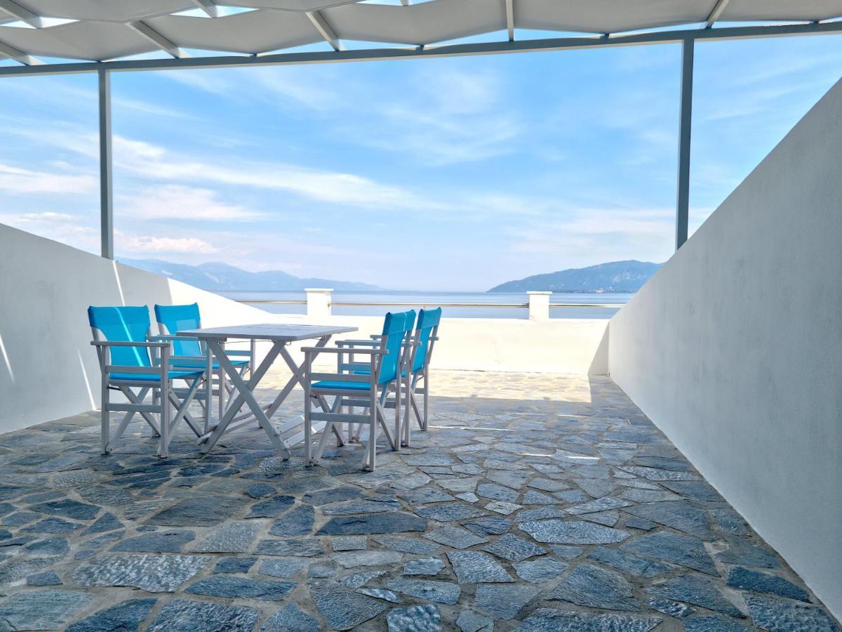 Epipleon Luxury Suites -102- Δωμάτιο 45Τμ Με Βεράντα 35Τμ Μπροστά Στη Θάλασσα 나프팍토스 외부 사진